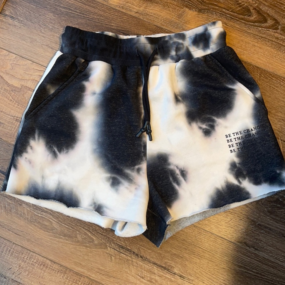 Balance Athletica Affirmation Shorts— Avalanche